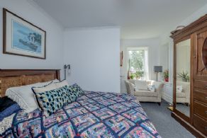 Silver Creek Farm, Georgetown, Ontario - Country homes for sale and luxury real estate including horse farms and property in the Caledon and King City areas near Toronto
