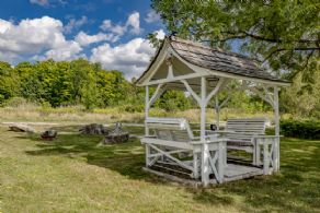 Silver Creek Farm, Georgetown, Ontario - Country homes for sale and luxury real estate including horse farms and property in the Caledon and King City areas near Toronto