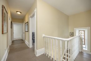 Silver Creek Farm, Georgetown, Ontario - Country homes for sale and luxury real estate including horse farms and property in the Caledon and King City areas near Toronto