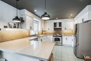 24 Irwin Drive, Barrie, ON - Country homes for sale and luxury real estate including horse farms and property in the Caledon and King City areas near Toronto