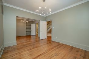Library - Country homes for sale and luxury real estate including horse farms and property in the Caledon and King City areas near Toronto