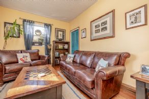Den - Country homes for sale and luxury real estate including horse farms and property in the Caledon and King City areas near Toronto