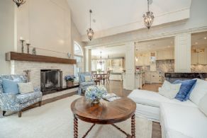 61 Kingscross Drive, King City - Country homes for sale and luxury real estate including horse farms and property in the Caledon and King City areas near Toronto