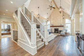 61 Kingscross Drive, King City - Country homes for sale and luxury real estate including horse farms and property in the Caledon and King City areas near Toronto