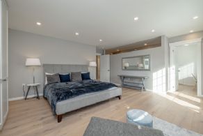 Master Bedroom - Country homes for sale and luxury real estate including horse farms and property in the Caledon and King City areas near Toronto