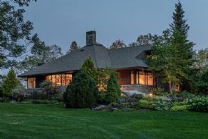 Hockley Lodge, Mono - Country homes for sale and luxury real estate including horse farms and property in the Caledon and King City areas near Toronto