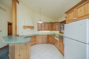 Kitchen - Country homes for sale and luxury real estate including horse farms and property in the Caledon and King City areas near Toronto