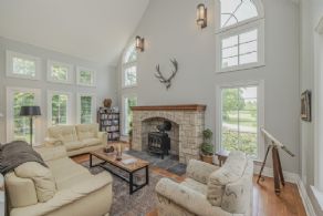 Country Home Highway 50, Ontario - Country homes for sale and luxury real estate including horse farms and property in the Caledon and King City areas near Toronto