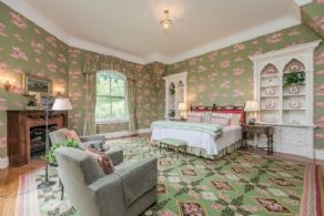 Guest Suite - Country homes for sale and luxury real estate including horse farms and property in the Caledon and King City areas near Toronto
