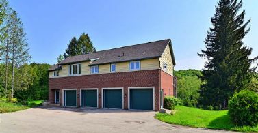 Guest House 1 - Country homes for sale and luxury real estate including horse farms and property in the Caledon and King City areas near Toronto