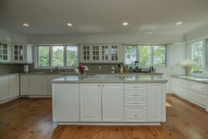 Country House for Rent, King, ON - Country homes for sale and luxury real estate including horse farms and property in the Caledon and King City areas near Toronto