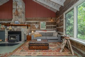 Hockley Valley Cabin, Hockley Valley, ON - Country homes for sale and luxury real estate including horse farms and property in the Caledon and King City areas near Toronto