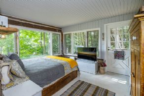 Hockley Valley Cabin, Hockley Valley, ON - Country homes for sale and luxury real estate including horse farms and property in the Caledon and King City areas near Toronto
