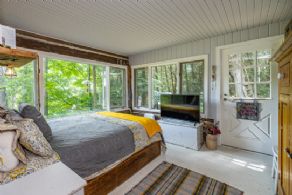Hockley Valley Cabin, Hockley Valley, ON - Country homes for sale and luxury real estate including horse farms and property in the Caledon and King City areas near Toronto