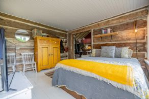 Hockley Valley Cabin, Hockley Valley, ON - Country homes for sale and luxury real estate including horse farms and property in the Caledon and King City areas near Toronto