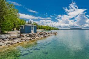 Sauna at entrance to the lagoon - Country homes for sale and luxury real estate including horse farms and property in the Caledon and King City areas near Toronto