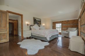 Master Bedroom - Country homes for sale and luxury real estate including horse farms and property in the Caledon and King City areas near Toronto