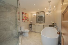 Master Bathroom - Country homes for sale and luxury real estate including horse farms and property in the Caledon and King City areas near Toronto
