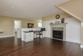Upper Floor Living Room - Country homes for sale and luxury real estate including horse farms and property in the Caledon and King City areas near Toronto