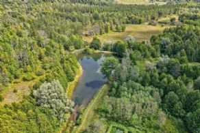 Stone Bungalow Airport Road, Mono, Ontario - Country homes for sale and luxury real estate including horse farms and property in the Caledon and King City areas near Toronto