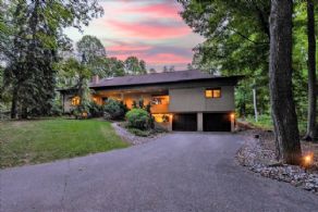 Exterior front entrance - Country homes for sale and luxury real estate including horse farms and property in the Caledon and King City areas near Toronto
