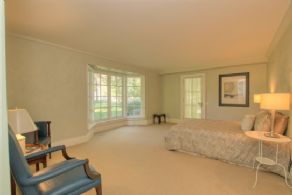 Master Bedroom with change room and en suite bathroom - Country homes for sale and luxury real estate including horse farms and property in the Caledon and King City areas near Toronto