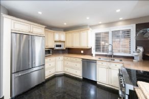 King Caledon Townline, Ontario - Country homes for sale and luxury real estate including horse farms and property in the Caledon and King City areas near Toronto