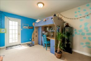 Bedroom - Country homes for sale and luxury real estate including horse farms and property in the Caledon and King City areas near Toronto