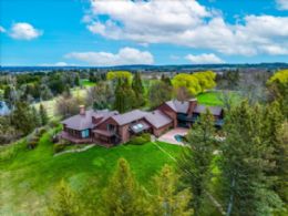 Main Residence - Country homes for sale and luxury real estate including horse farms and property in the Caledon and King City areas near Toronto