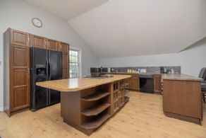 Coach House Kitchen - Country homes for sale and luxury real estate including horse farms and property in the Caledon and King City areas near Toronto
