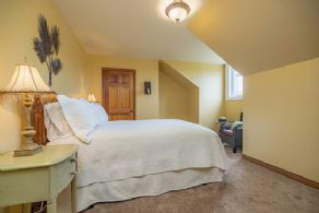Limehouse Farm, Halton Hills, ON - Country homes for sale and luxury real estate including horse farms and property in the Caledon and King City areas near Toronto