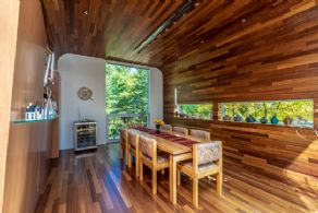 Dining Room - Country homes for sale and luxury real estate including horse farms and property in the Caledon and King City areas near Toronto