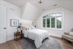 Bedroom - Country homes for sale and luxury real estate including horse farms and property in the Caledon and King City areas near Toronto