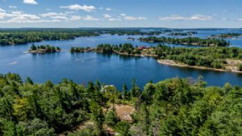 32 Webber Island, Honey Harbour, Georgian Bay, Ontario - Country homes for sale and luxury real estate including horse farms and property in the Caledon and King City areas near Toronto
