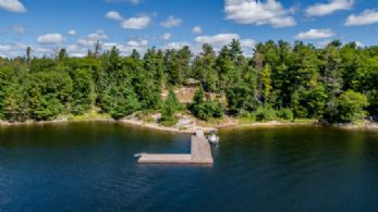 32 Webber Island - Country Homes for sale and Luxury Real Estate in Caledon and King City including Horse Farms and Property for sale near Toronto