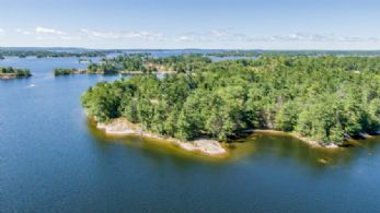 30 Webber Island, Honey Harbour, Georgian Bay, Georgian Bay - Country homes for sale and luxury real estate including horse farms and property in the Caledon and King City areas near Toronto