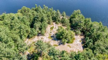 30 Webber Island, Honey Harbour, Georgian Bay, Georgian Bay - Country homes for sale and luxury real estate including horse farms and property in the Caledon and King City areas near Toronto