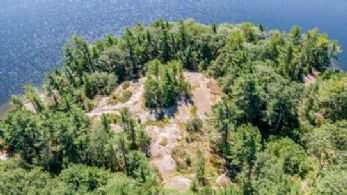 30 Webber Island, Honey Harbour, Georgian Bay, Georgian Bay - Country homes for sale and luxury real estate including horse farms and property in the Caledon and King City areas near Toronto