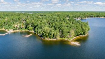 30 Webber Island, Honey Harbour, Georgian Bay, Georgian Bay - Country homes for sale and luxury real estate including horse farms and property in the Caledon and King City areas near Toronto