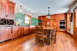 Bell School Line Farm, Burlington, Ontario - Country homes for sale and luxury real estate including horse farms and property in the Caledon and King City areas near Toronto