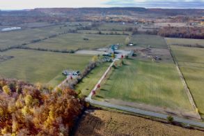 Bell School Line Farm - Country Homes for sale and Luxury Real Estate in Caledon and King City including Horse Farms and Property for sale near Toronto