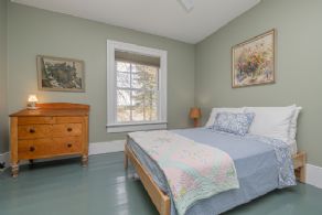 Bedroom - Country homes for sale and luxury real estate including horse farms and property in the Caledon and King City areas near Toronto
