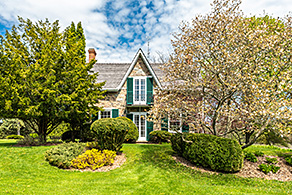 Stone House on 60 acres - Country Homes for sale and Luxury Real Estate in Caledon and King City including Horse Farms and Property for sale near Toronto