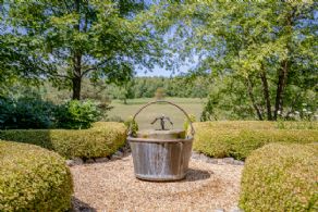 Boxwood garden - Country homes for sale and luxury real estate including horse farms and property in the Caledon and King City areas near Toronto