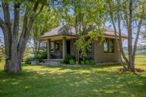 Complete guest house - Country homes for sale and luxury real estate including horse farms and property in the Caledon and King City areas near Toronto