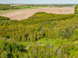 Dufferin Estate Lot, Ontario - Country homes for sale and luxury real estate including horse farms and property in the Caledon and King City areas near Toronto