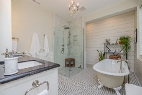Primary en suite bathroom - Country homes for sale and luxury real estate including horse farms and property in the Caledon and King City areas near Toronto