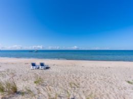 Georgian Bay Beach House, Tiny Country Homes and Luxury Real Estate for sale near Toronto in Caledon and King City