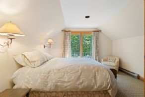 Georgian Bay Beach House, Tiny, Georgian Bay, Ontario - Country homes for sale and luxury real estate including horse farms and property in the Caledon and King City areas near Toronto