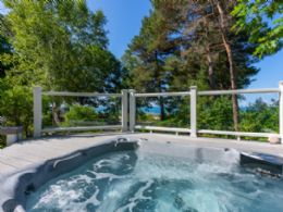 Georgian Bay Beach House, Tiny, Georgian Bay, Ontario - Country homes for sale and luxury real estate including horse farms and property in the Caledon and King City areas near Toronto